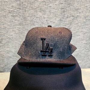 Cap LA NEW ERA, size 7 1/2, grey, black, men